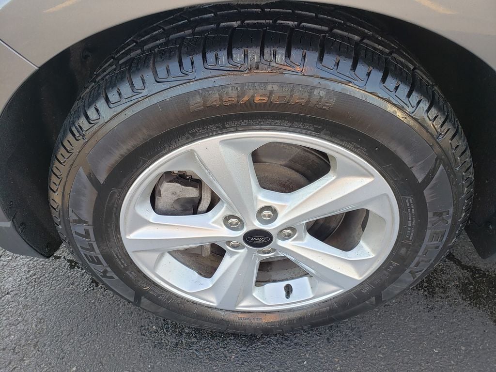 2023 Ford Edge SE