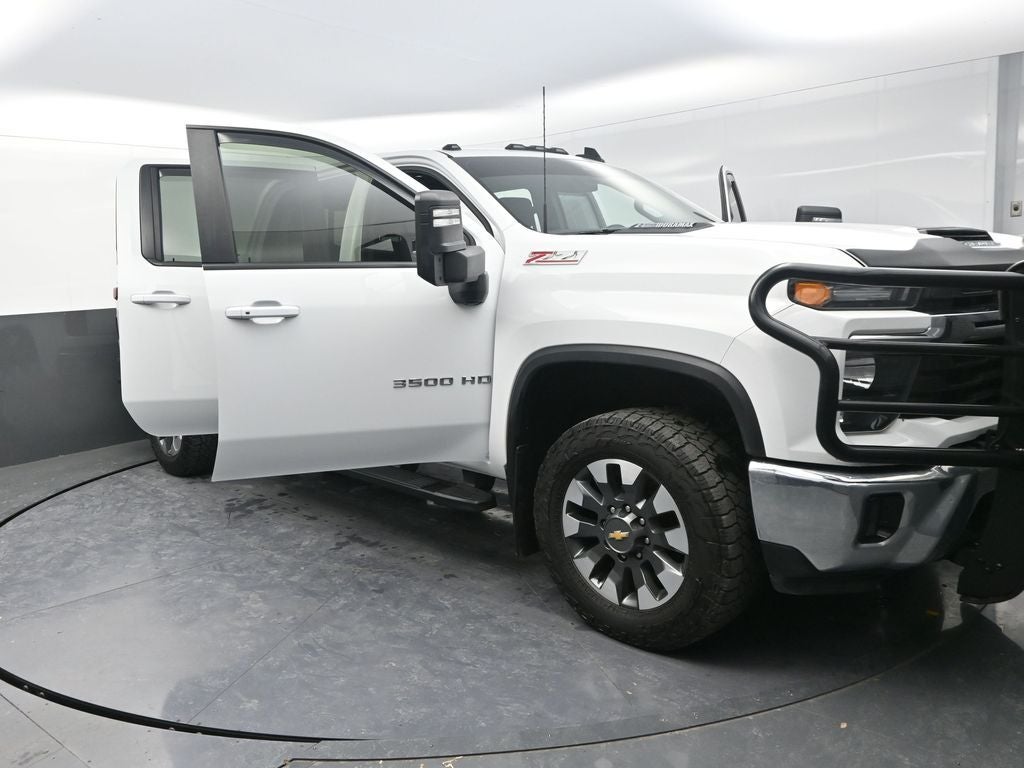 2024 Chevrolet Silverado 3500HD LT