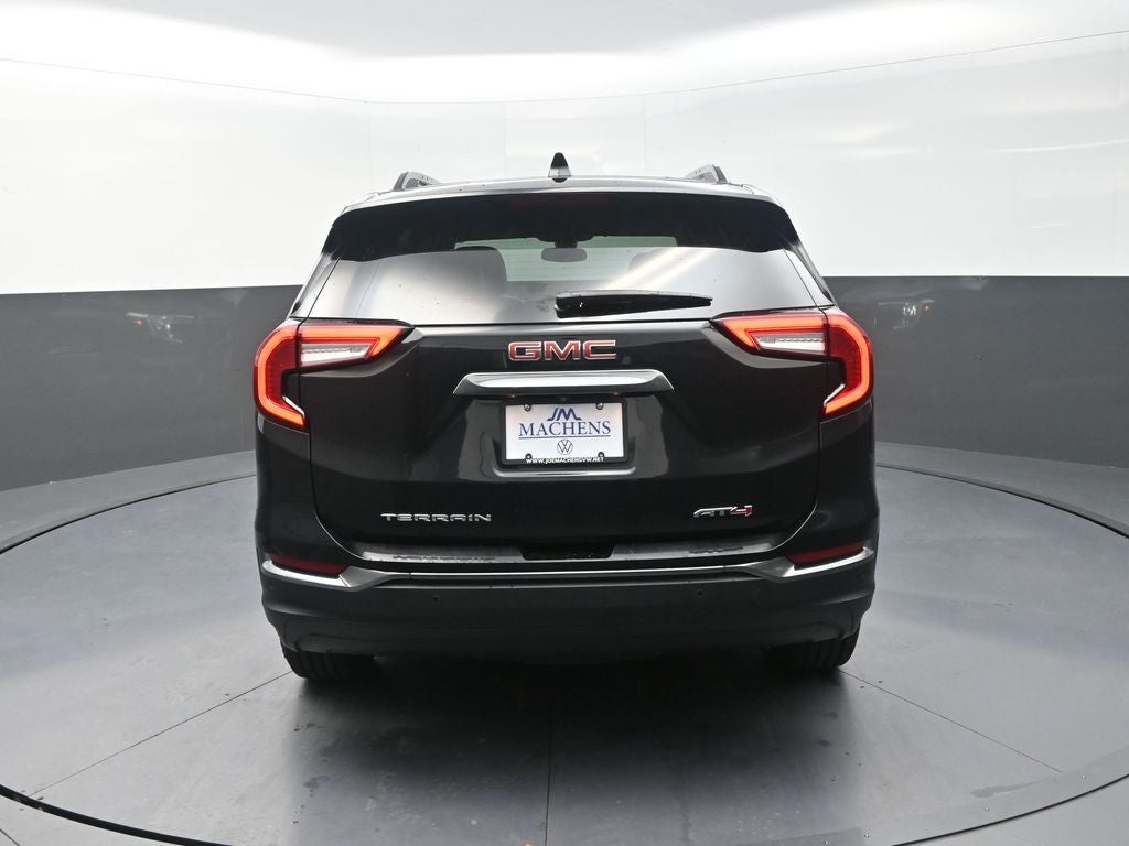 2022 GMC Terrain AT4