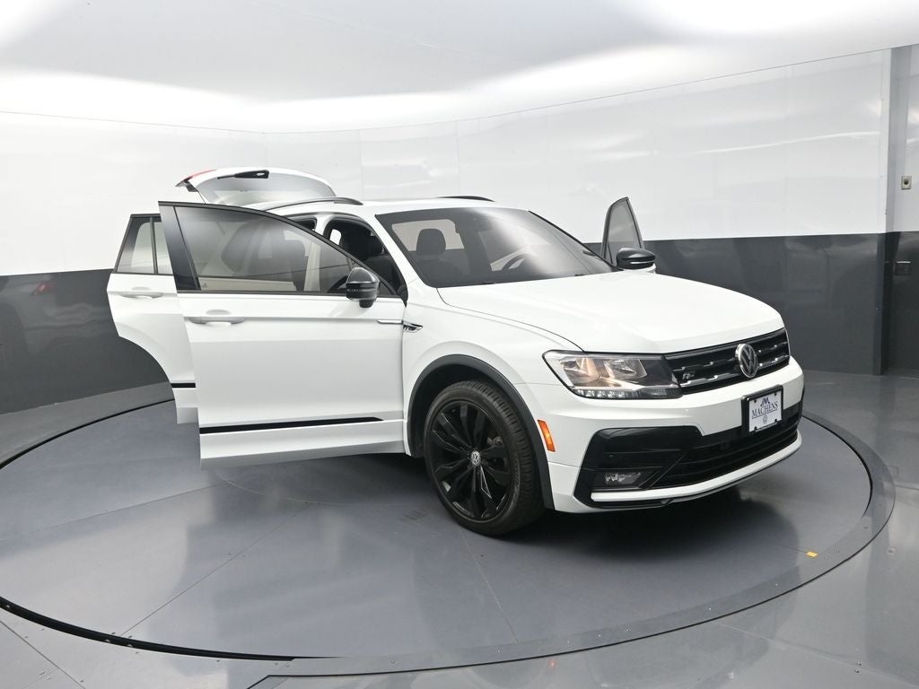 2021 Volkswagen Tiguan 2.0T SE R-Line Black