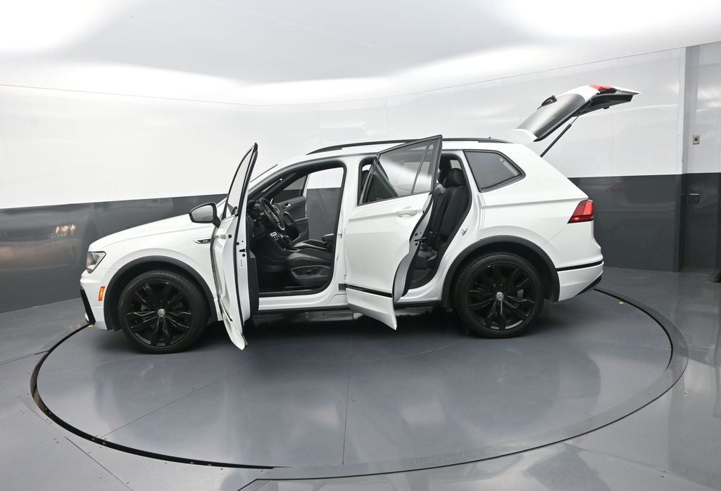 2021 Volkswagen Tiguan 2.0T SE R-Line Black