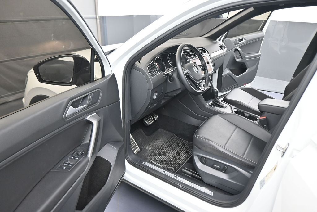 2021 Volkswagen Tiguan 2.0T SE R-Line Black