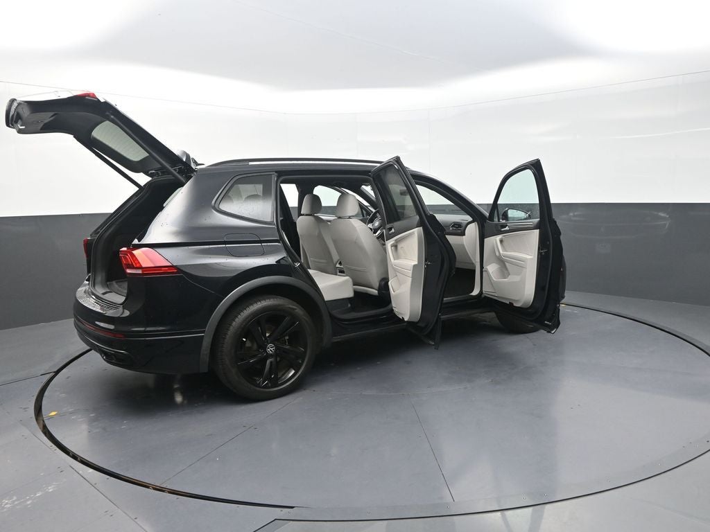 2024 Volkswagen Tiguan 2.0T SE R-Line Black