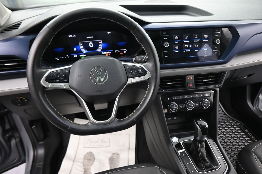 2024 Volkswagen Taos 1.5T SE