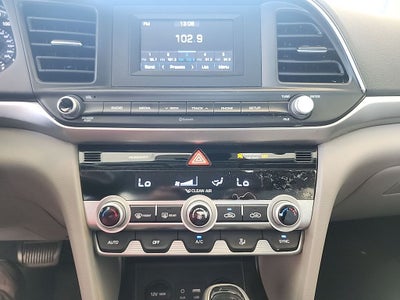 2020 Hyundai Elantra SE