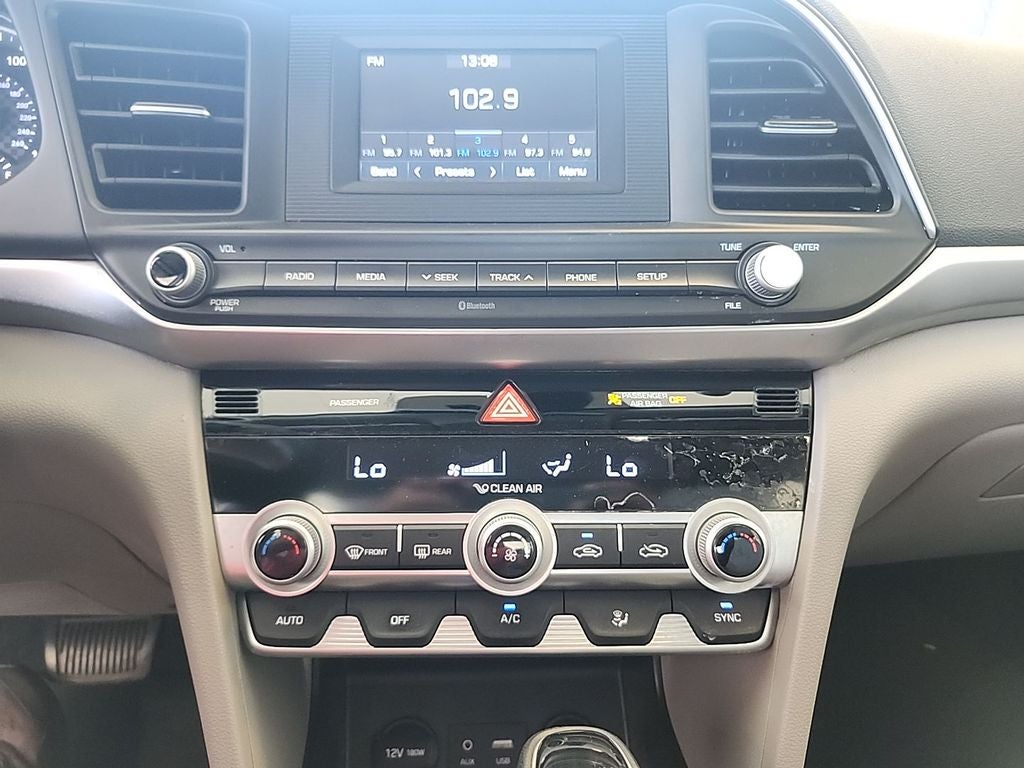 2020 Hyundai Elantra SE