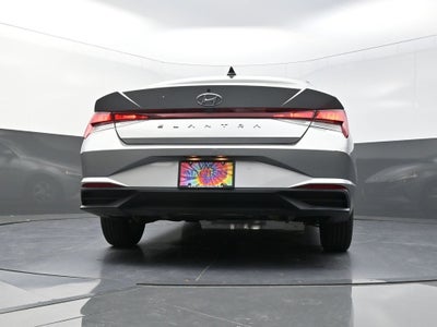 2021 Hyundai Elantra SE