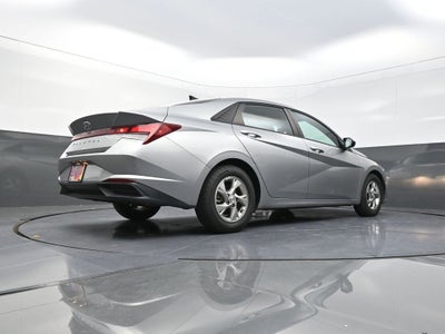 2021 Hyundai Elantra SE