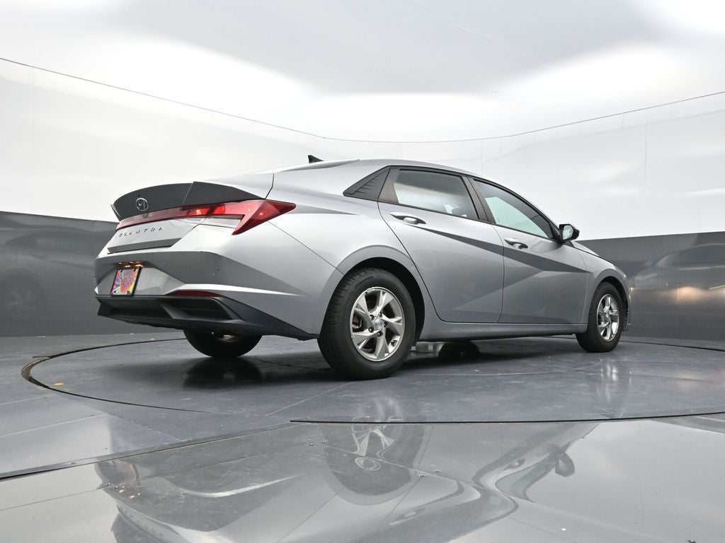 2021 Hyundai Elantra SE