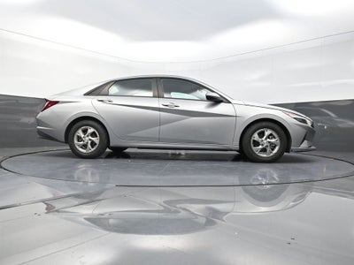 2021 Hyundai Elantra SE