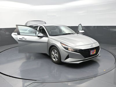 2021 Hyundai Elantra SE