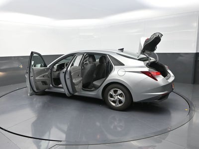 2021 Hyundai Elantra SE