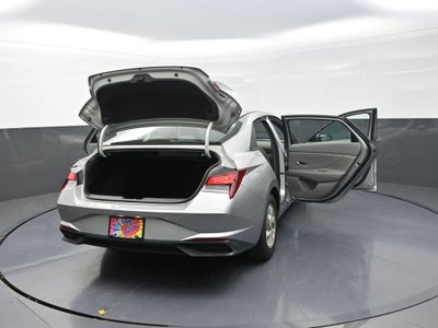 2021 Hyundai Elantra SE