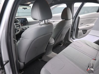 2021 Hyundai Elantra SE