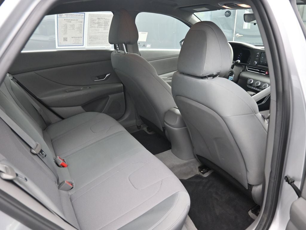 2021 Hyundai Elantra SE