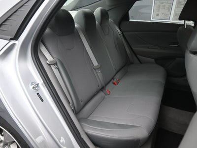 2021 Hyundai Elantra SE