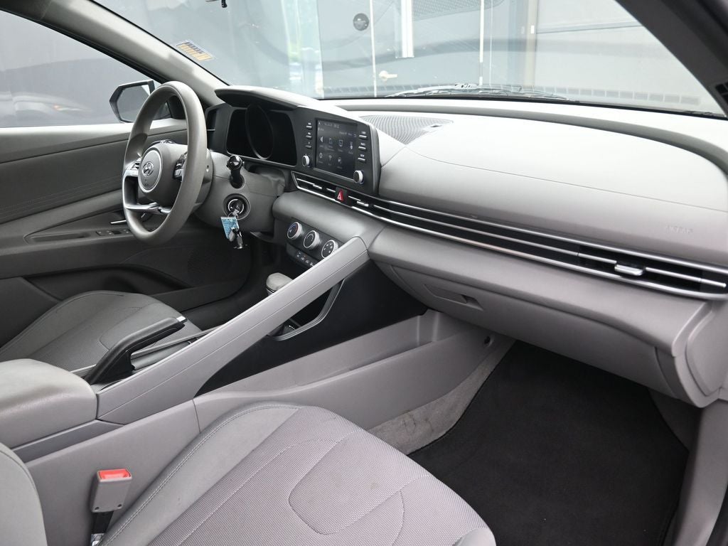 2021 Hyundai Elantra SE