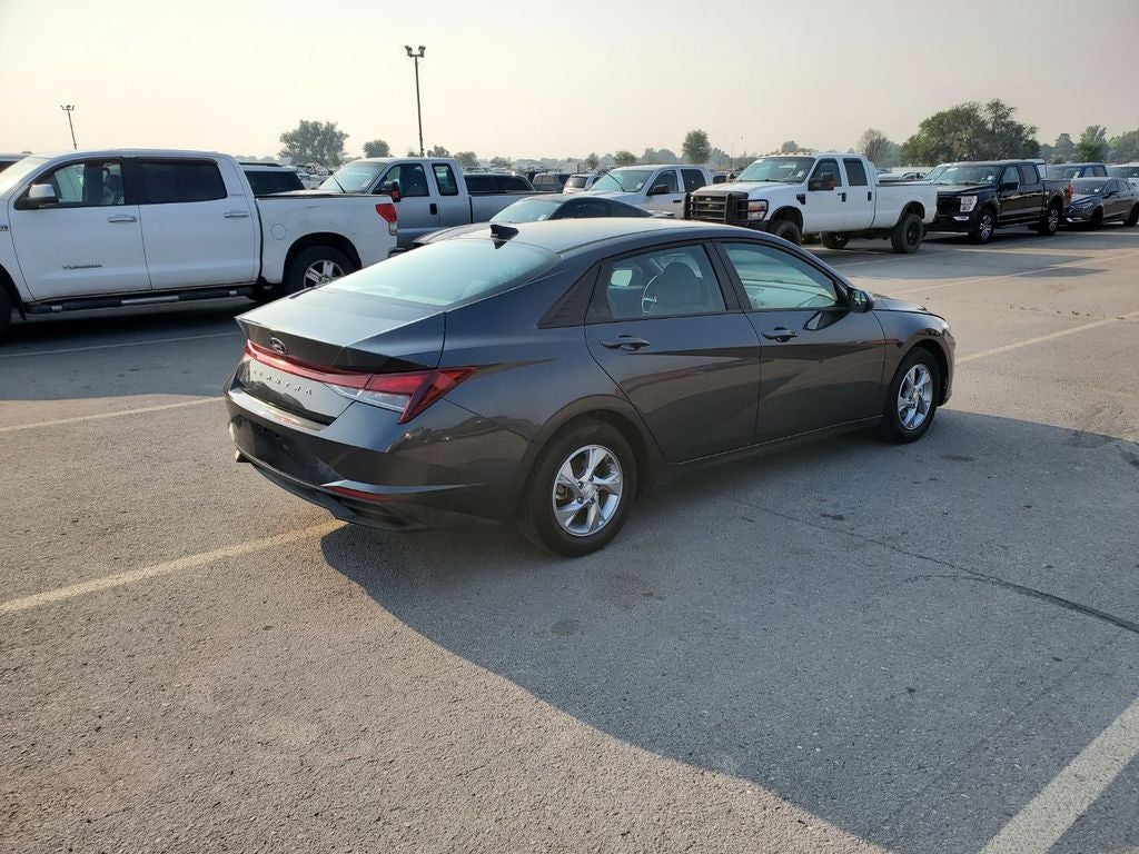 2021 Hyundai Elantra SE