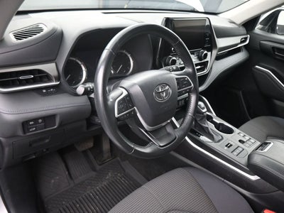 2024 Toyota Highlander LE