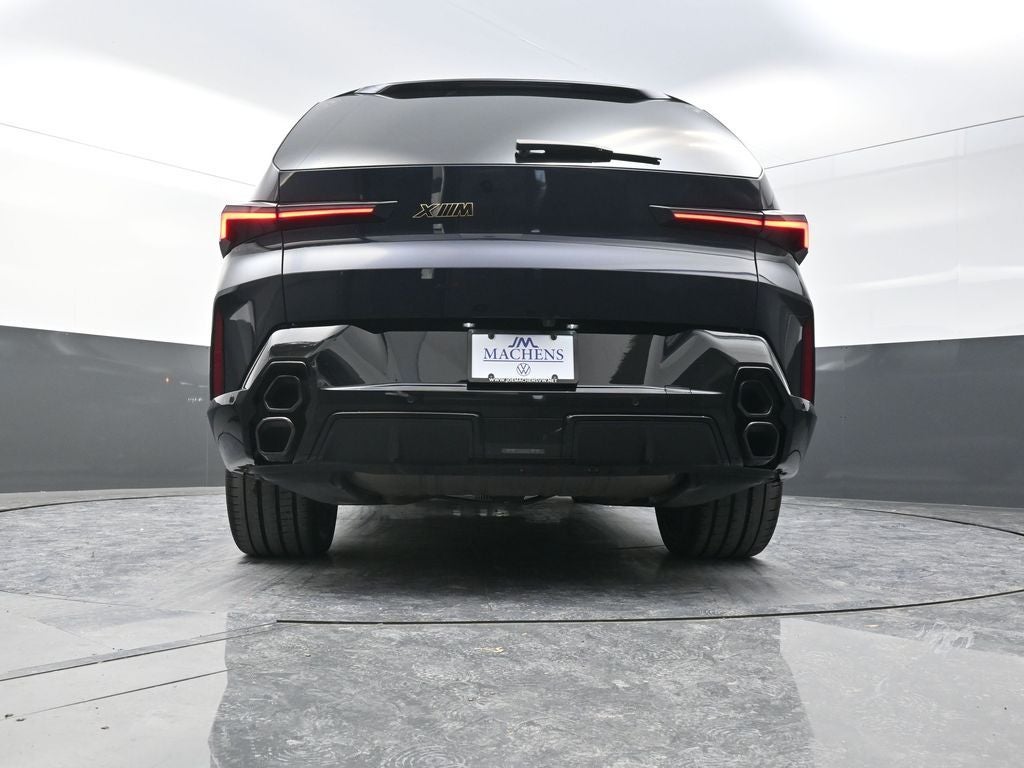 2024 BMW XM Base