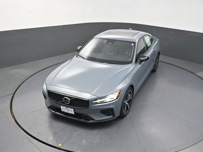 2024 Volvo S60 B5 Plus Dark Theme