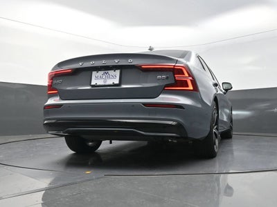 2024 Volvo S60 B5 Plus Dark Theme