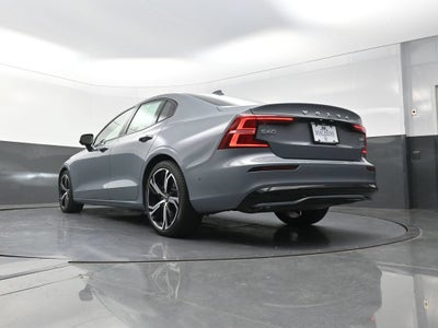 2024 Volvo S60 B5 Plus Dark Theme