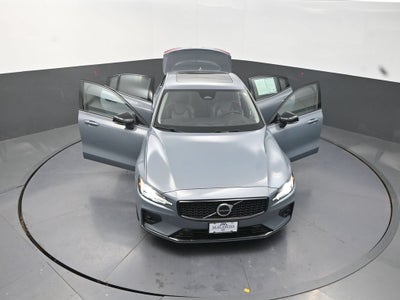 2024 Volvo S60 B5 Plus Dark Theme