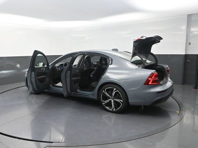2024 Volvo S60 B5 Plus Dark Theme