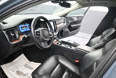 2024 Volvo S60 B5 Plus Dark Theme