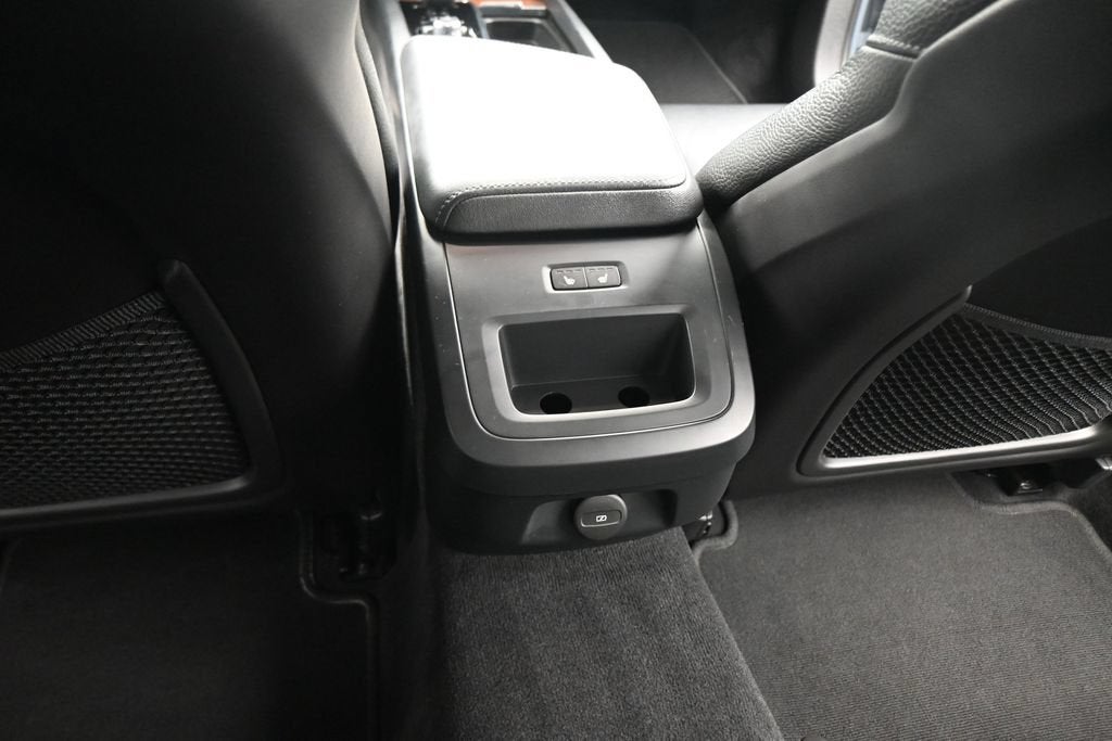 2024 Volvo S60 B5 Plus Dark Theme