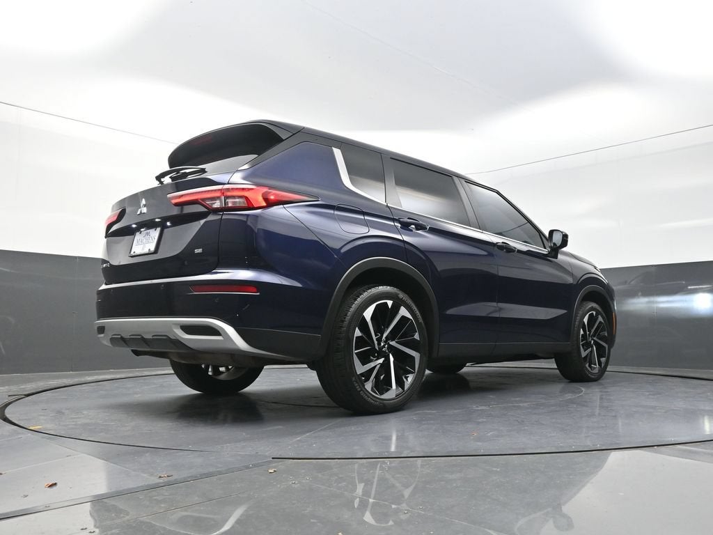 2024 Mitsubishi Outlander SE