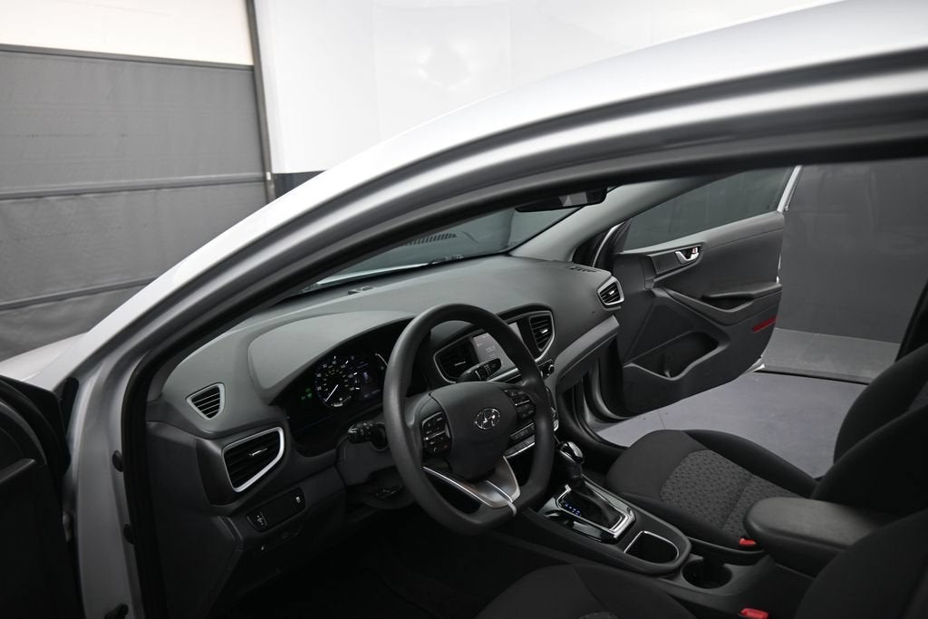 2018 Hyundai Ioniq Hybrid Blue