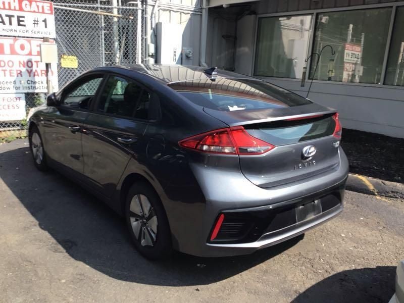 2018 Hyundai Ioniq Hybrid Blue
