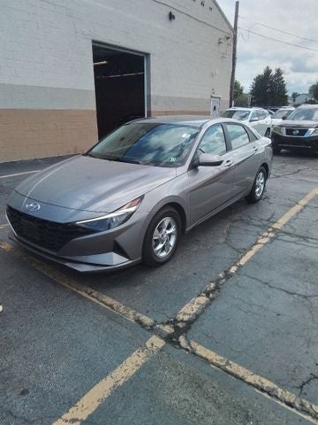 2023 Hyundai Elantra SE