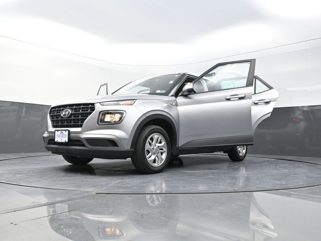 2023 Hyundai Venue SE