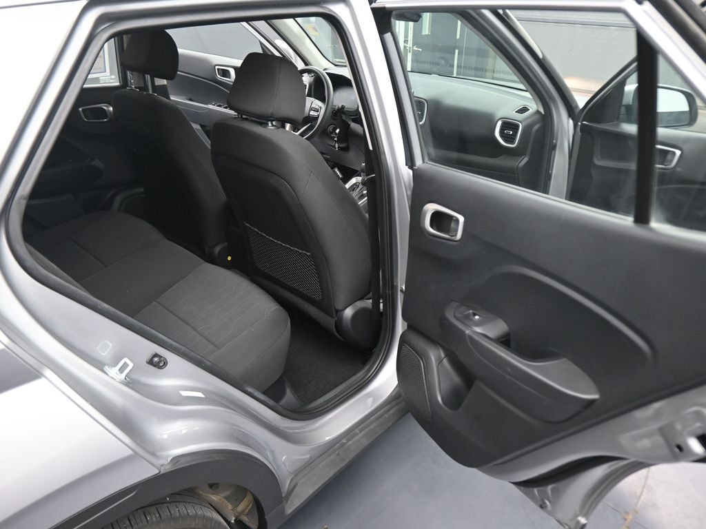 2023 Hyundai Venue SE