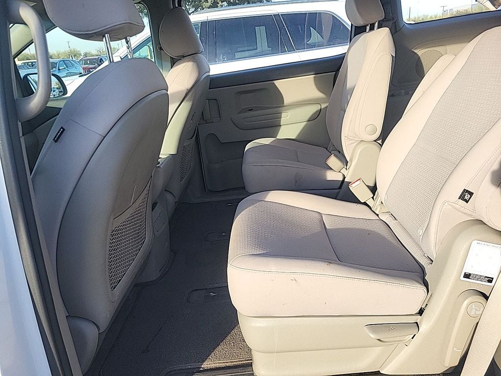 2018 Kia Sedona L