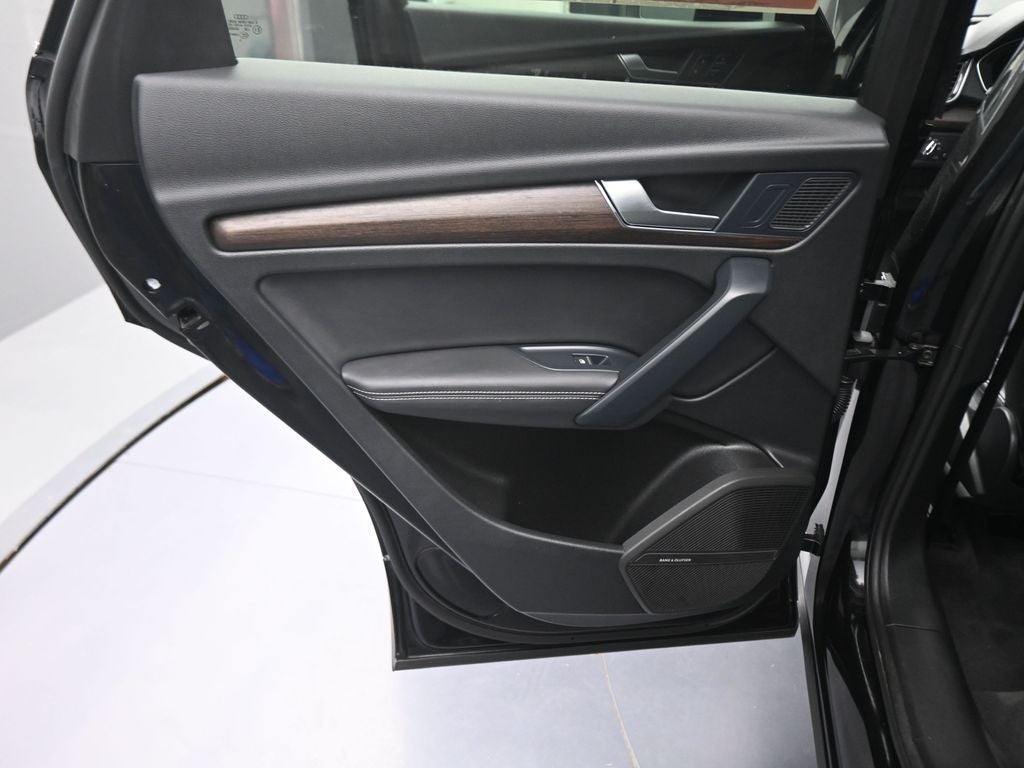 2024 Audi Q5 45 S line Premium quattro