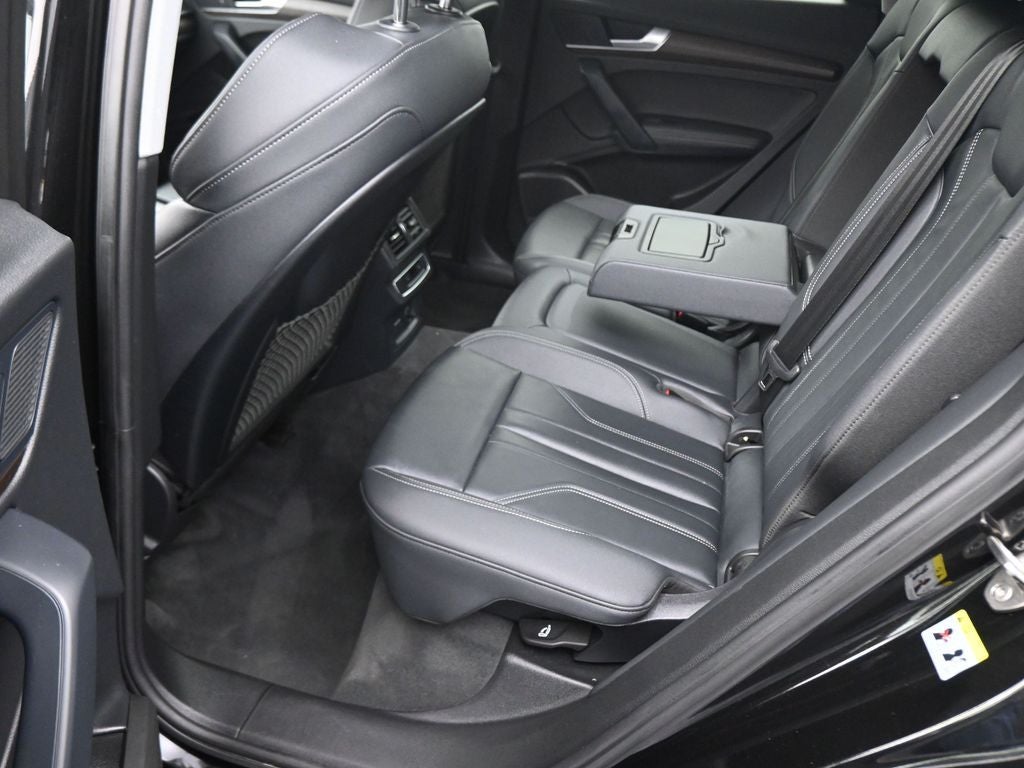 2024 Audi Q5 45 S line Premium quattro