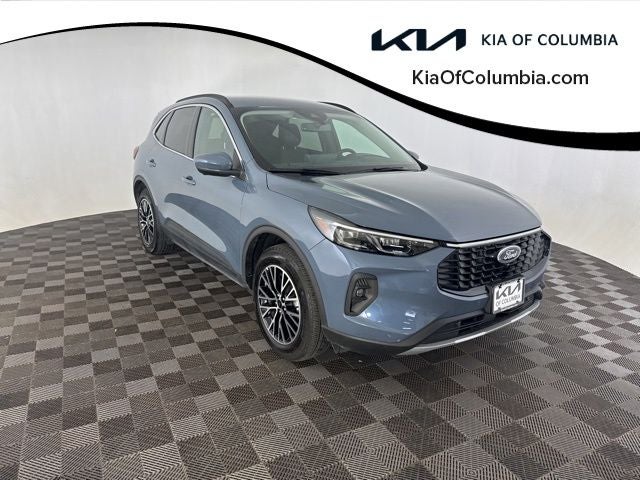 2025 Ford Escape Plug-In Hybrid Base