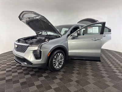 2024 Cadillac XT4 Premium Luxury