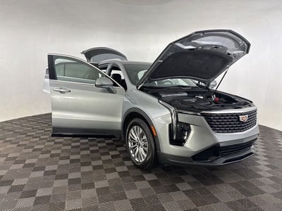 2024 Cadillac XT4 Premium Luxury