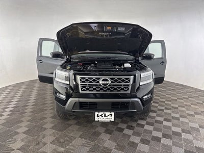 2024 Nissan Frontier SL
