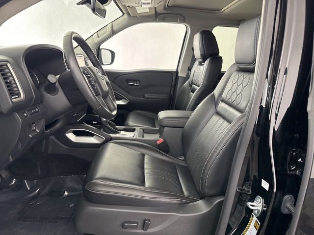 2024 Nissan Frontier SL