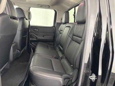 2024 Nissan Frontier SL