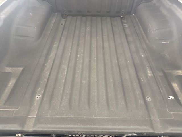 2024 Nissan Frontier SL