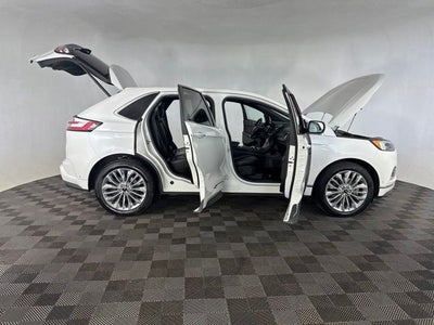 2020 Ford Edge Titanium