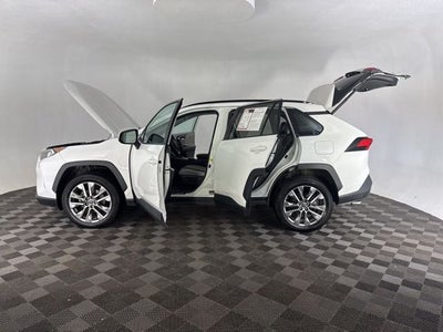 2019 Toyota RAV4 XLE Premium