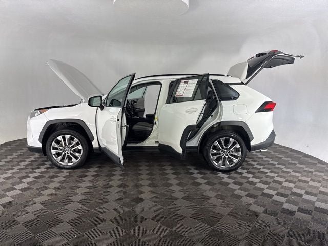 2019 Toyota RAV4 XLE Premium